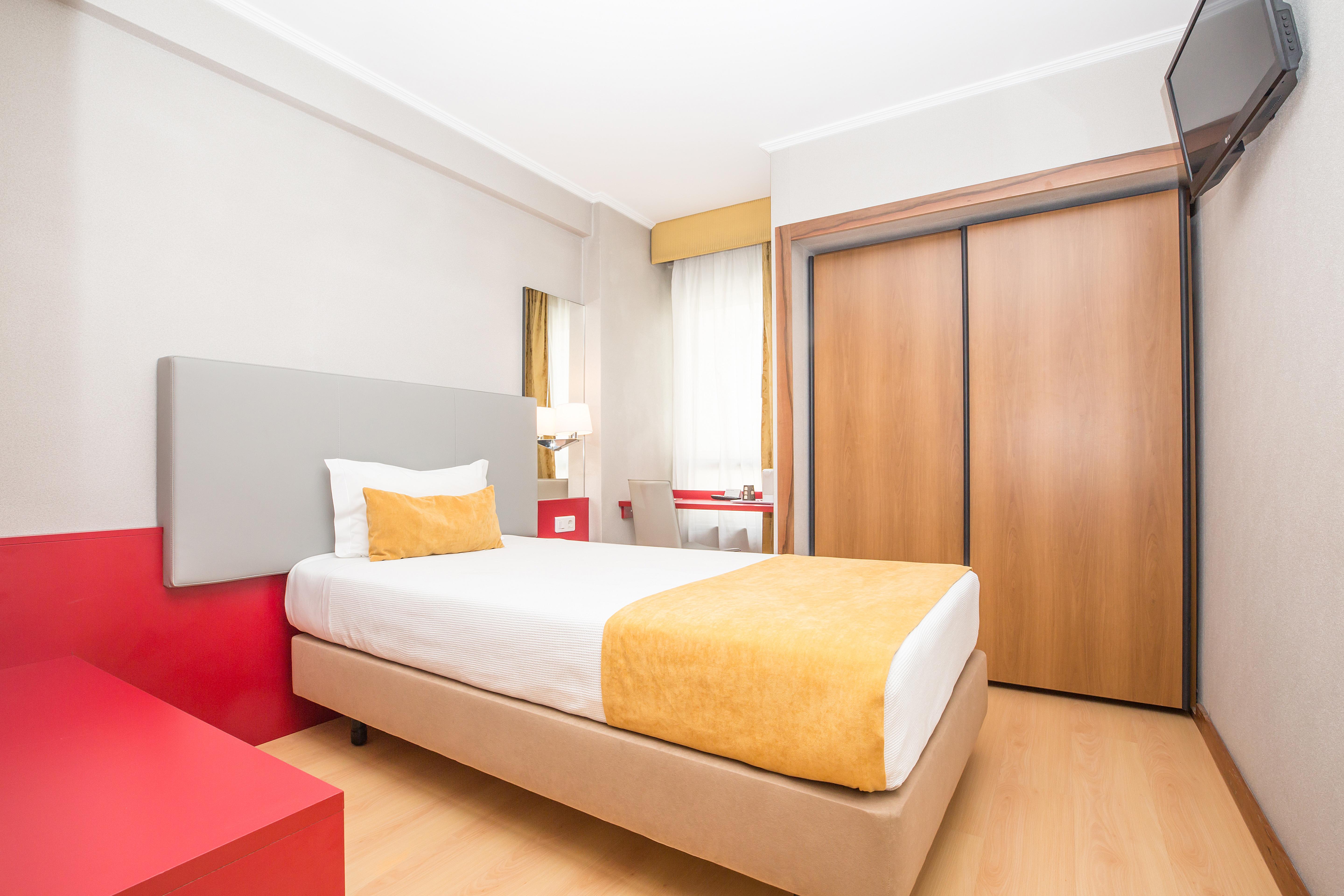 Hotel 3K Madrid Lissabon Exterior foto