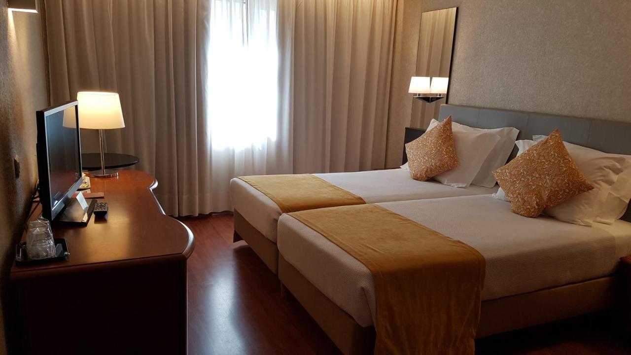 Hotel 3K Madrid Lissabon Exterior foto